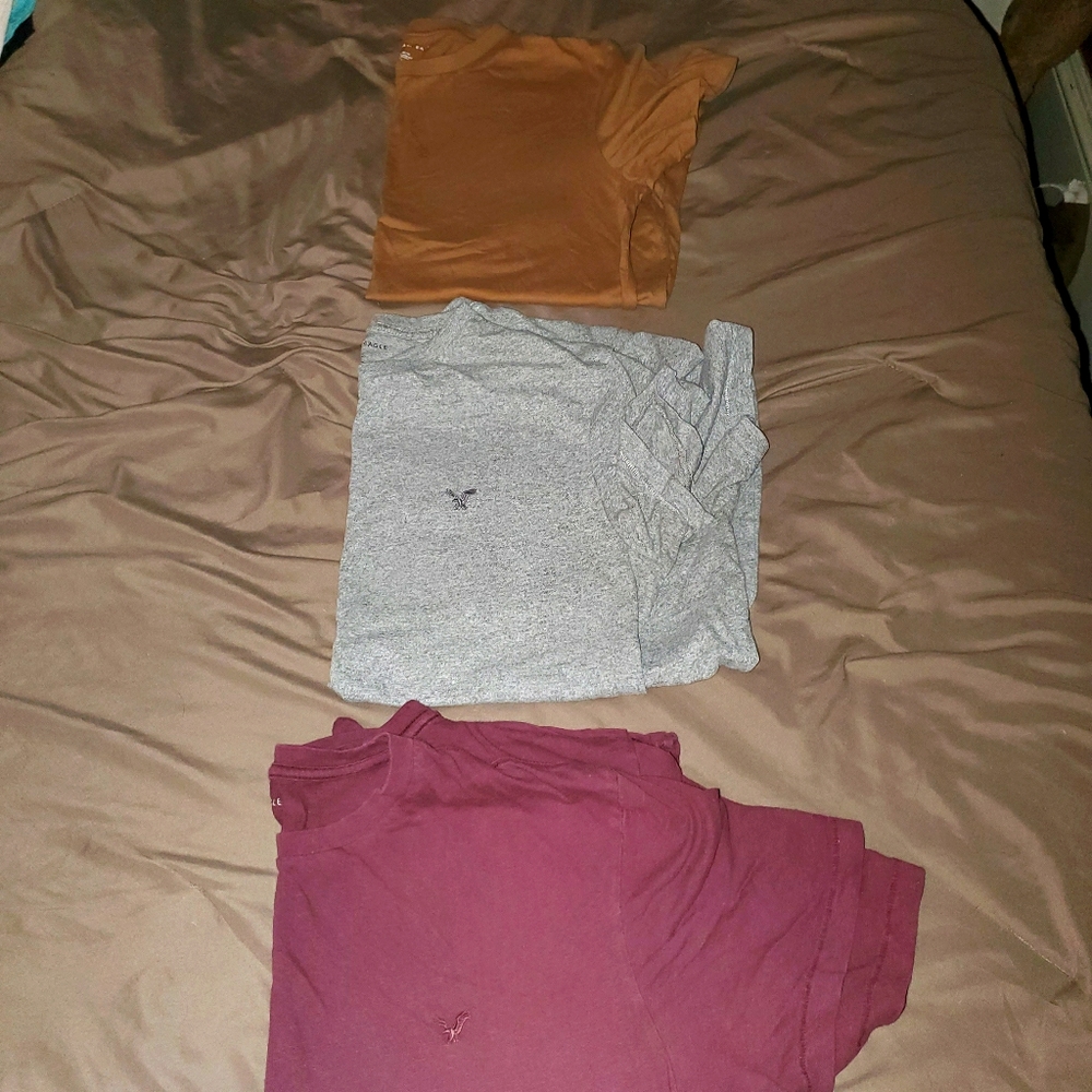 Tee shirts
